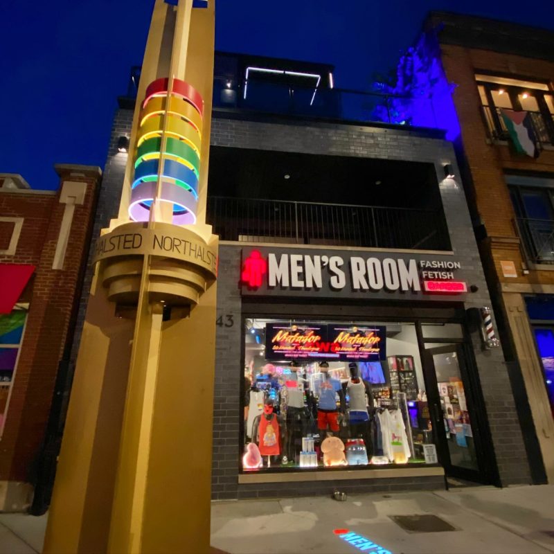 Mens Room Barber Chicago 66 3.jpg